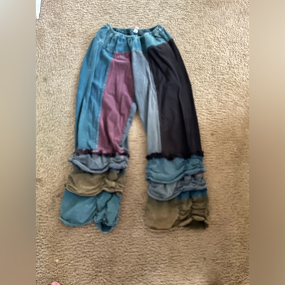 Hippy capri length pants